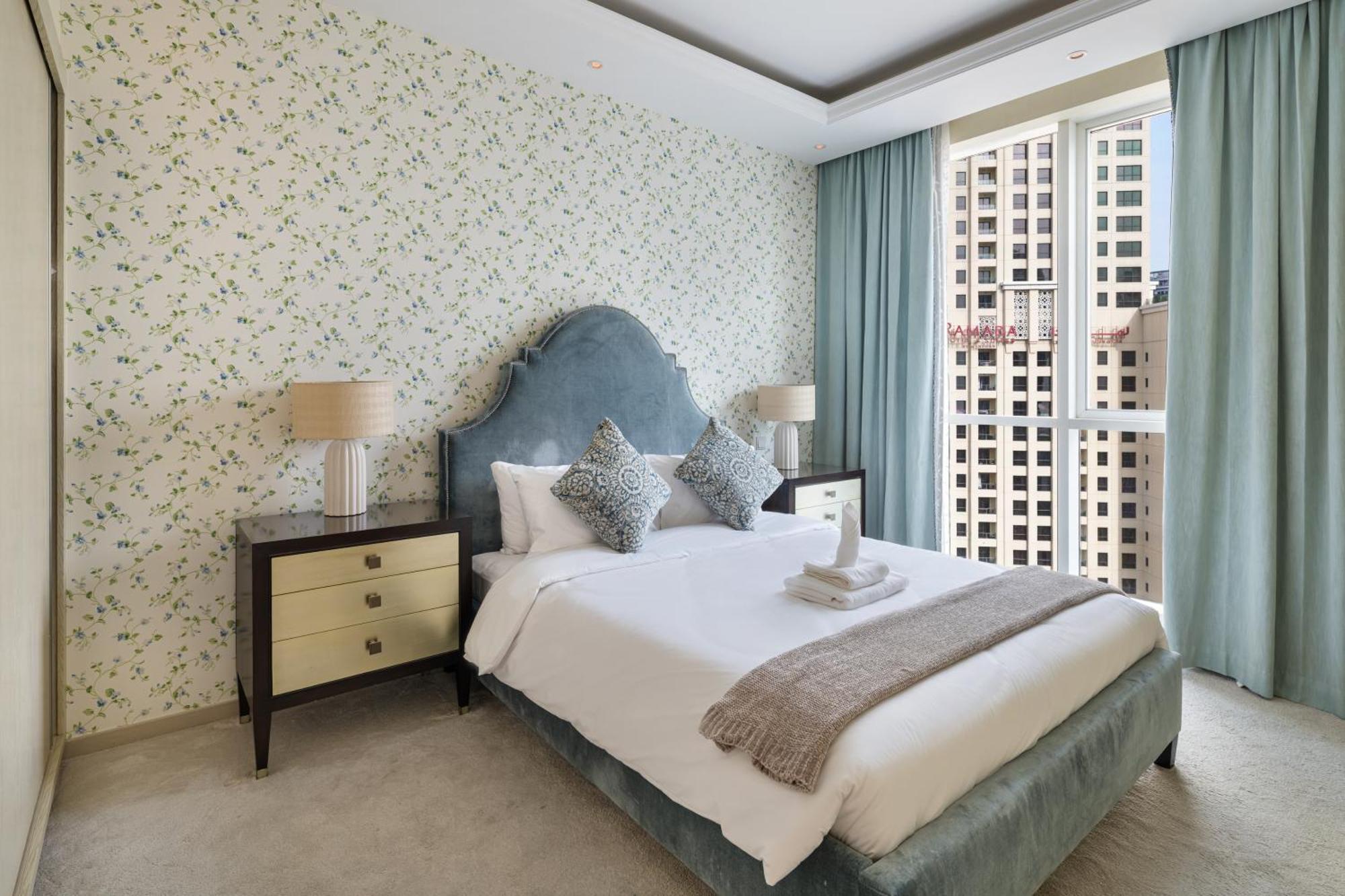 Beach Access 4 Bedroom Apartment Jbr Dubai